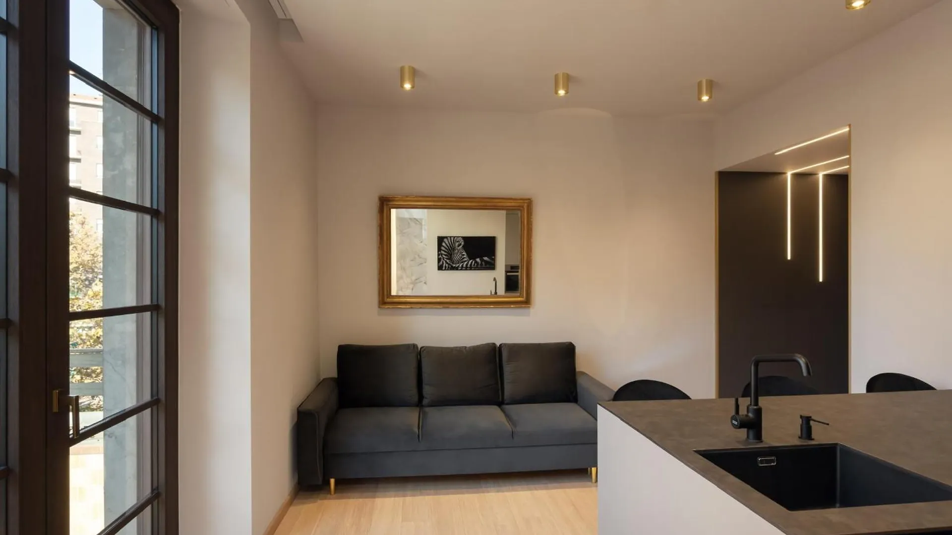 Mei Home: Esclusivo E Moderno Milan Apartment