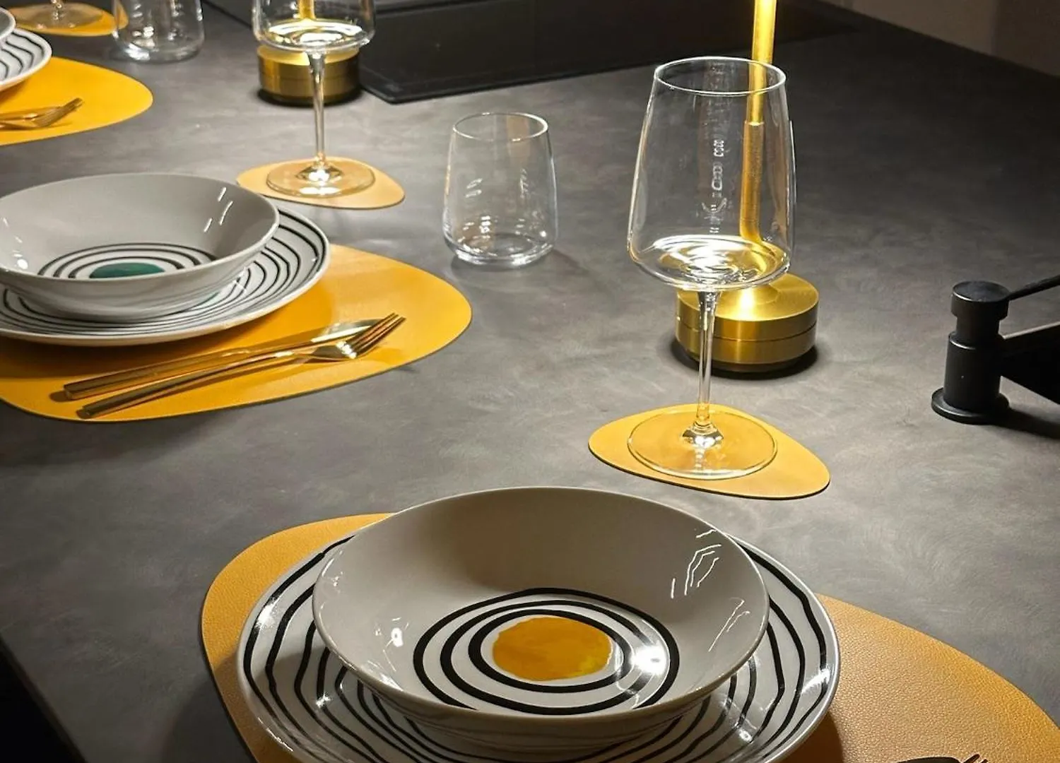 Mei Home: Esclusivo E Moderno Milan Apartment